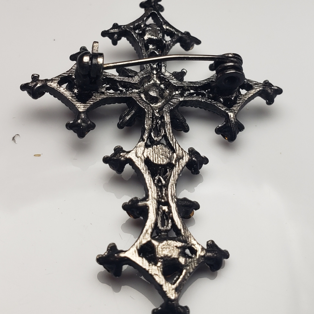 Brooch - Picture 2 of 2